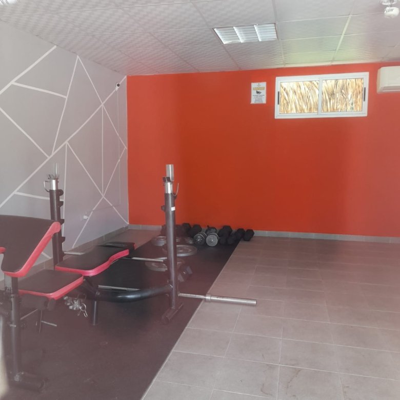 Relajación Para Usted – Viva en La Playa – Coronado: Amplia Casa con Seguridad