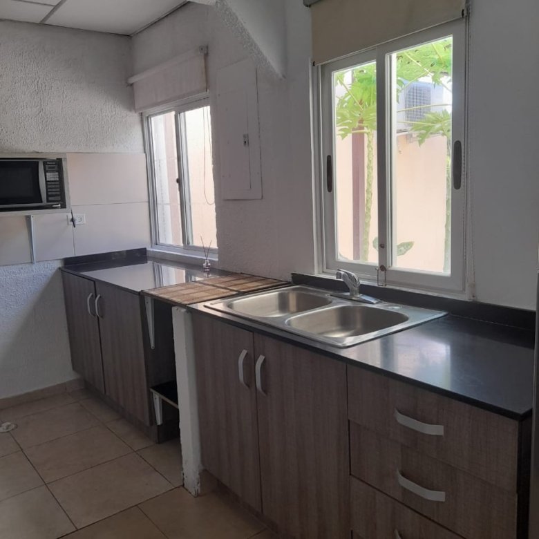Playa Coronado: Residencial cerrado con Garita de Seguridad y áreas sociales, Casa Amoblada Completa, de 3 Recámaras