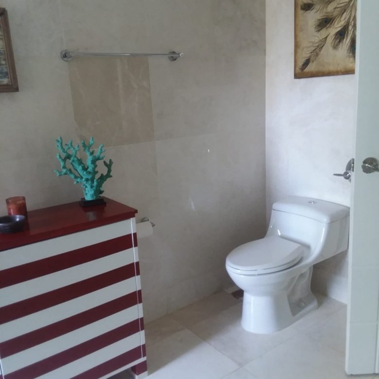 Usted Puede Vivir Frente Al Mar con Su Familia, y entrar listo con muebles de alta calidad: Punta Pacifica, Pacific Village