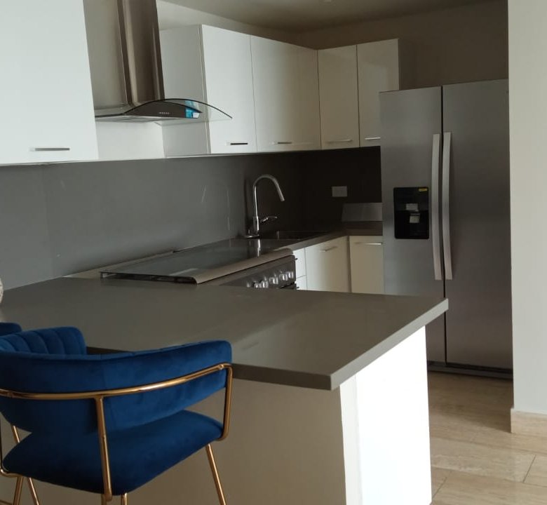 Costa del Este, Vista Al Mar: Amoblado y Alquilado, Apartamento tipo duplex de 2 Niveles, 3 Parking