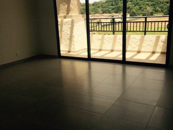 River Valley, Panamá Pacífico: Amoblado, Apartamento de 2 Recámaras con Área Social