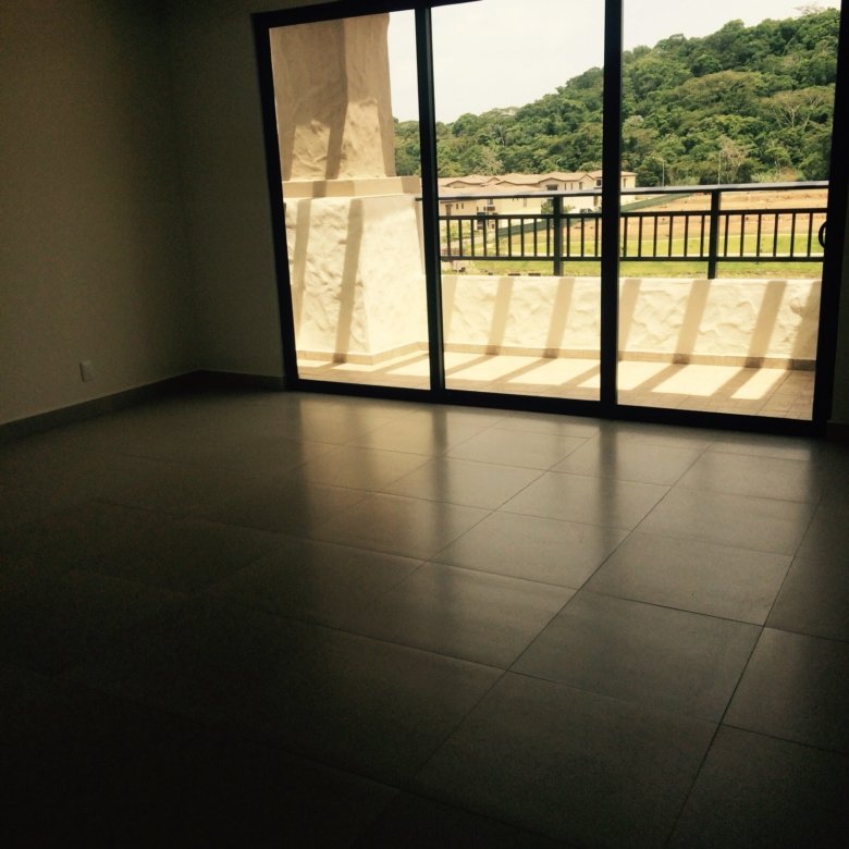 River Valley, Panamá Pacífico: Amoblado, Apartamento de 2 Recámaras con Área Social