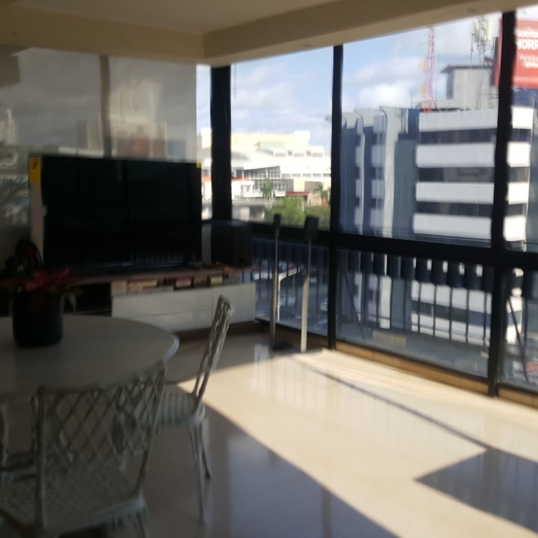Obarrio – Area Bancaria: Apartamento de 263 m², 3 Habitaciones + Cuarto de Servicio