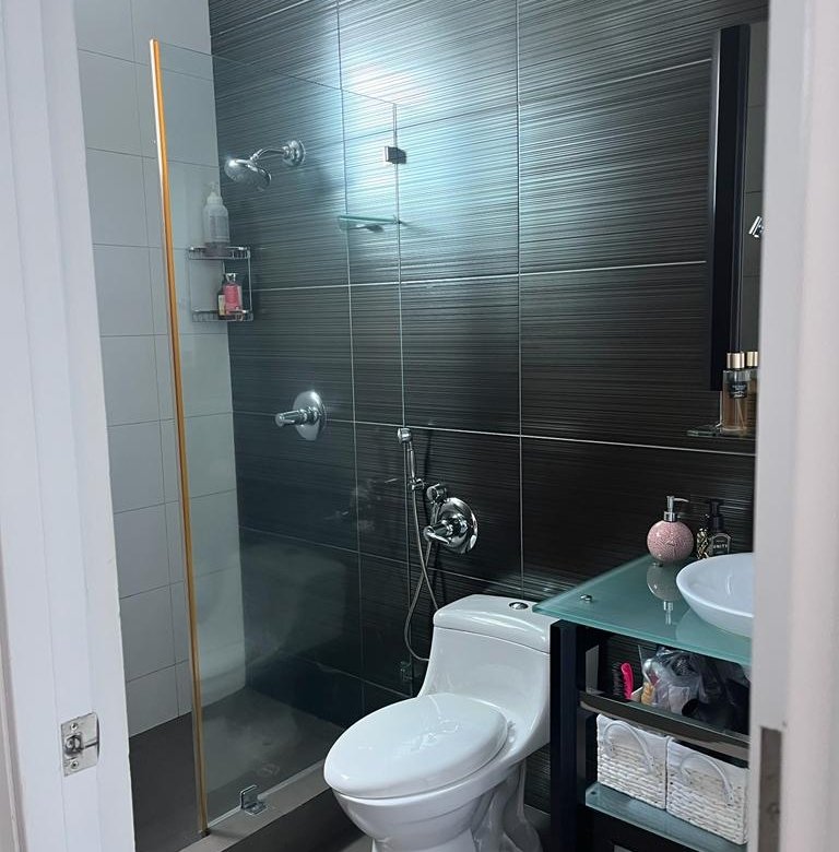 Usted Puede Vivir Frente Al Mar con Su Familia, y entrar listo con muebles de alta calidad: Punta Pacifica, Pacific Village