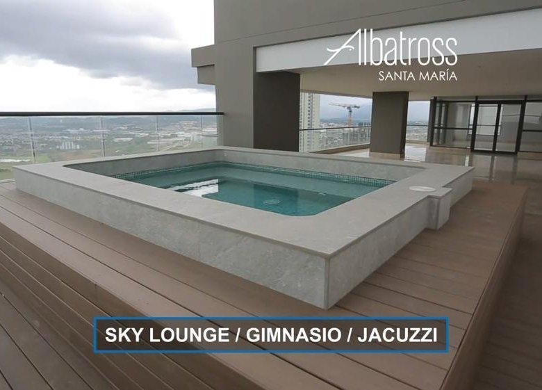Santa María: Apto de 381 m², 3 Recámaras + Den, Acabados de Lujo, Línea Blanca