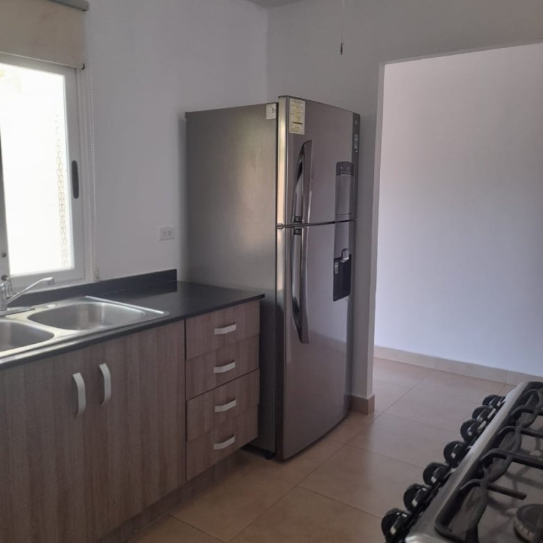 Playa Coronado: Residencial cerrado con Garita de Seguridad y áreas sociales, Casa Amoblada Completa, de 3 Recámaras