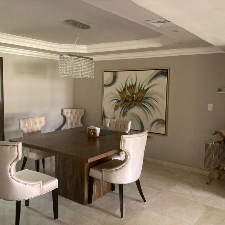 Clayton, Cerca Ciudad del Saber: Edificio – Casa Grande de 12 Habitaciones