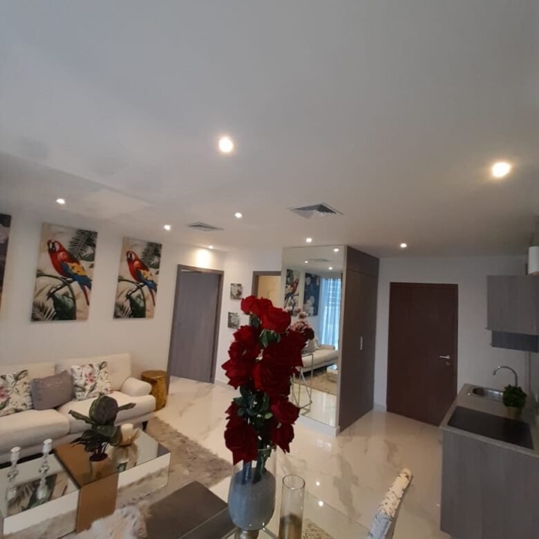 Obarrio, Area Bancaria: Apartamento con Co – Working, Cerca Estación del Metro