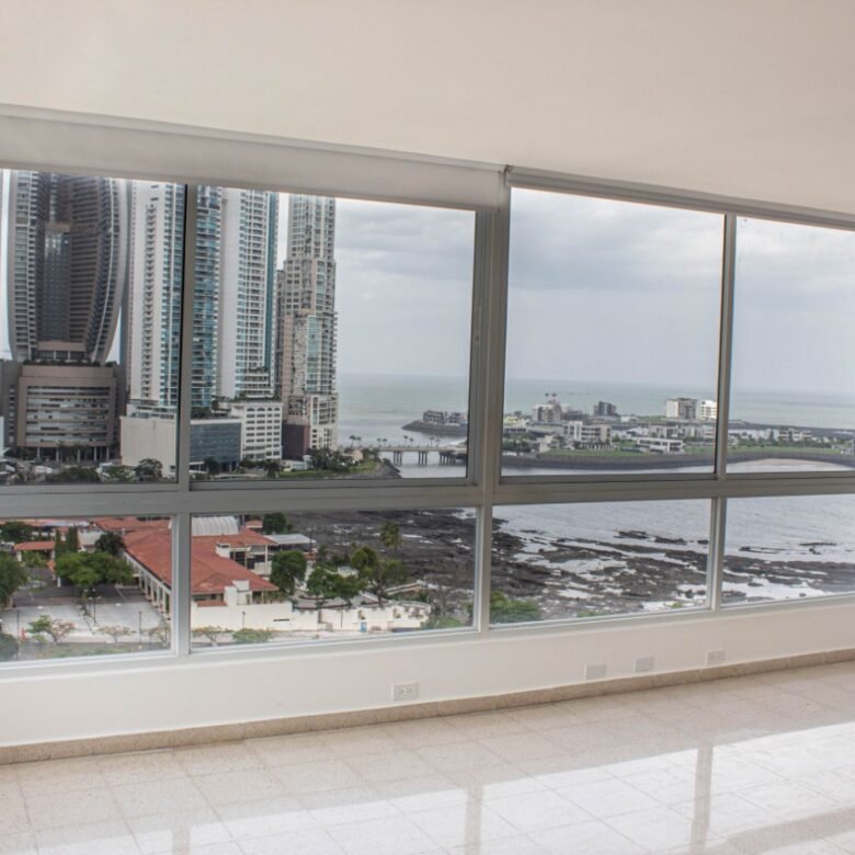 Paitilla – Comunidad Hebrea, Judía: Pent-house con Vista Al Mar, con Amplia Terraza