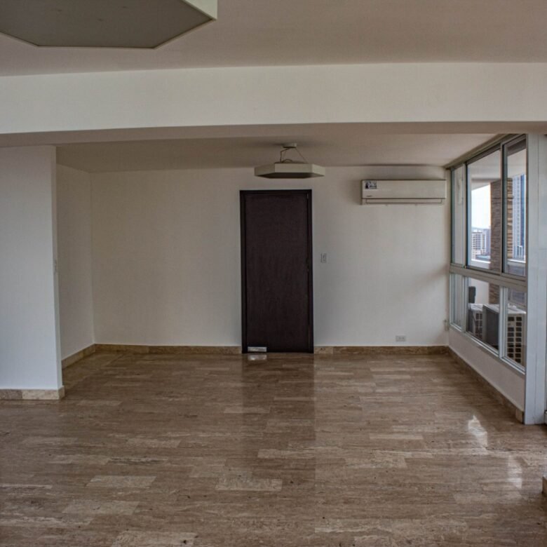 Paitilla – Comunidad Hebrea, Judía: Pent-house con Vista Al Mar, con Amplia Terraza