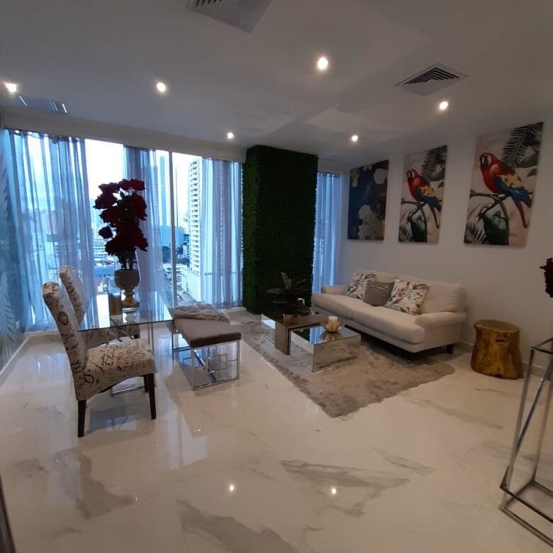 Obarrio, Area Bancaria: Apartamento con Co – Working, Cerca Estación del Metro