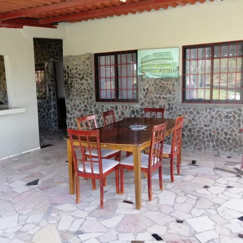 Casa de Playa de 2 habitaciones + Apartamentos para alquiler
