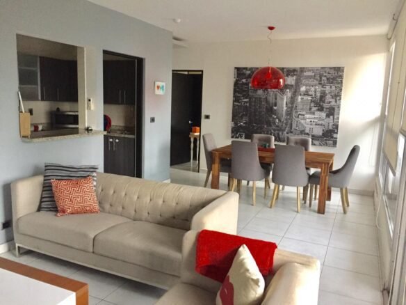 Luxor – El Cangrejo: Cómodo apartamento Amoblado de 3 Habitaciones
