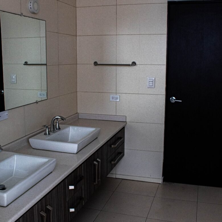 Paitilla – Comunidad Hebrea, Judía: Pent-house con Vista Al Mar, con Amplia Terraza
