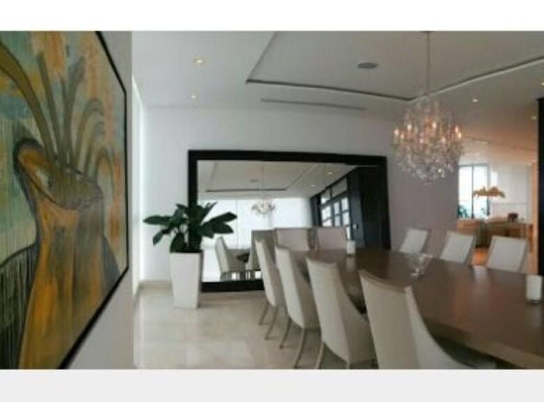 Costa del Este: Sector de Alto Nivel, Vitri Pent House, Frente Al Mar, 640 m²