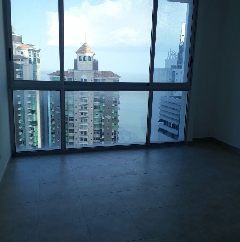 Aqualina, Vista al Mar, Punta Pacífica: Apartamento de 3 Habitaciones + Sala Familiar