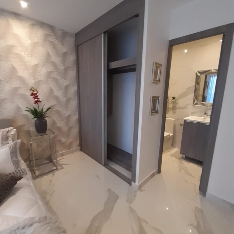 Obarrio, Area Bancaria: Apartamento con Co – Working, Cerca Estación del Metro