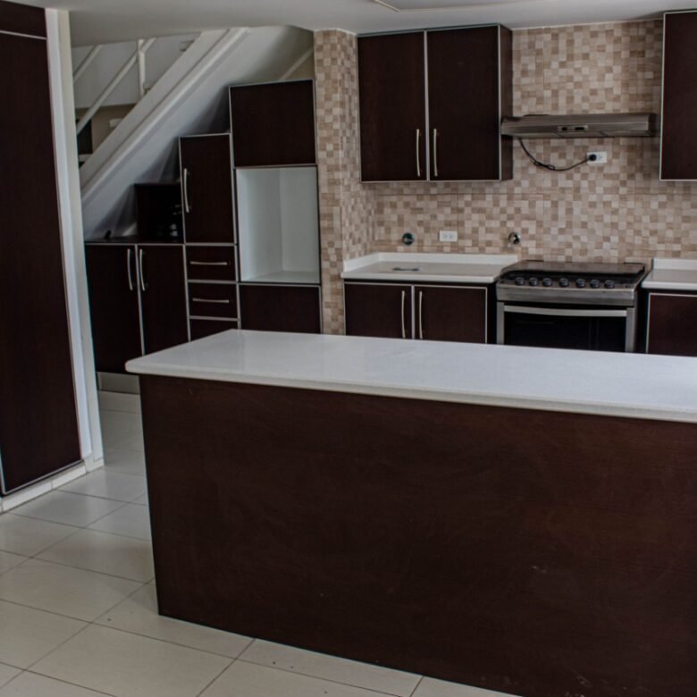 Paitilla – Comunidad Hebrea, Judía: Pent-house con Vista Al Mar, con Amplia Terraza