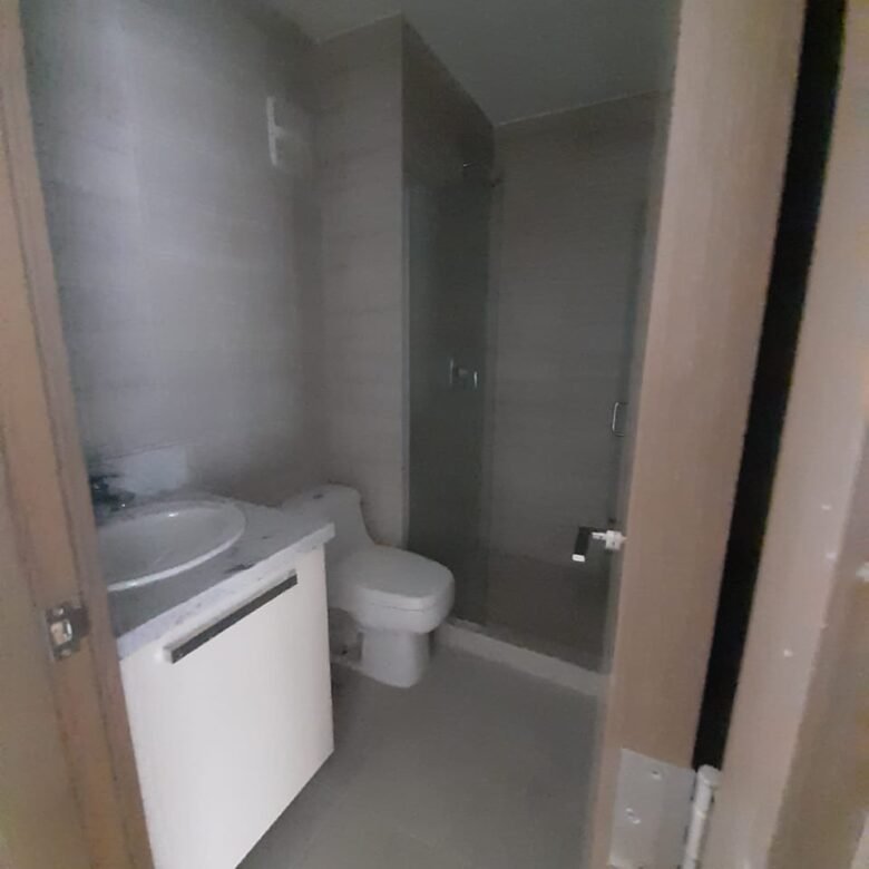 Obarrio, Parkcity: Apartamento de 110m2, Torre pequeña de Lujo, 2 Recámaras + Cuarto de Empleada