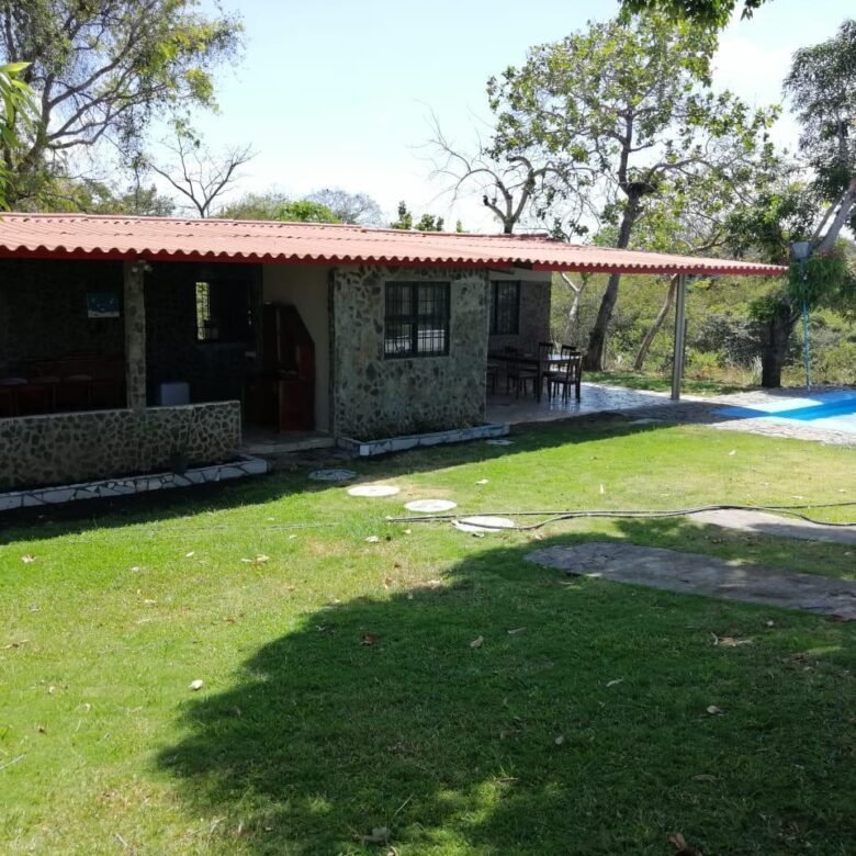 Casa de Playa de 2 habitaciones + Apartamentos para alquiler
