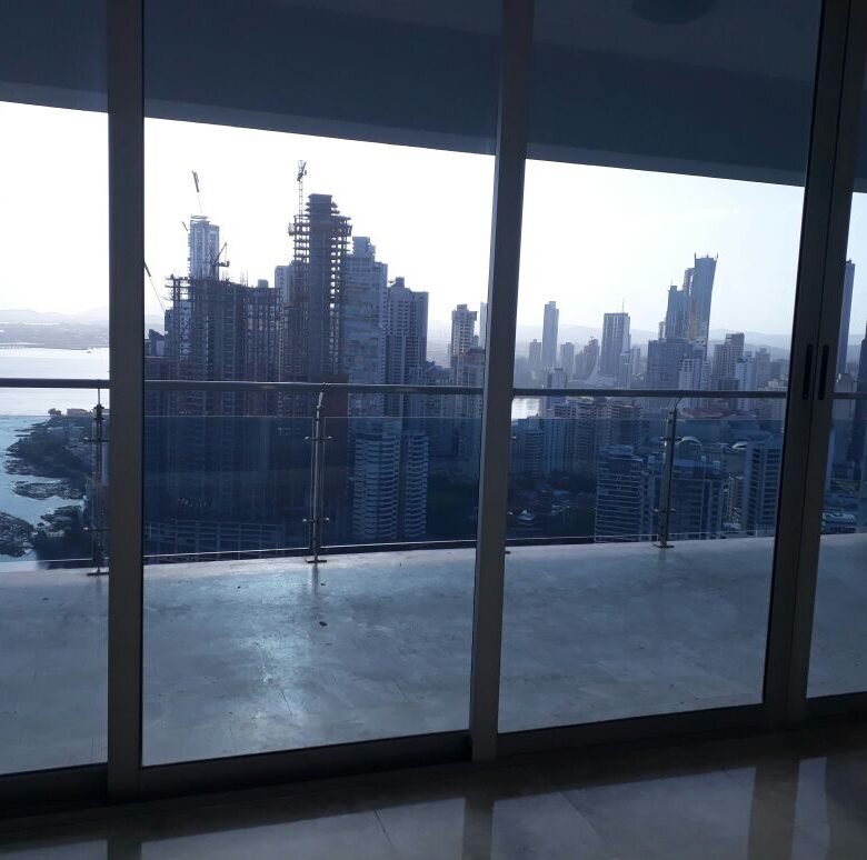 Aqualina, Vista al Mar, Punta Pacífica: Apartamento de 3 Habitaciones + Sala Familiar