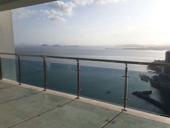 Aqualina, Vista al Mar, Punta Pacífica: Apartamento de 3 Habitaciones + Sala Familiar
