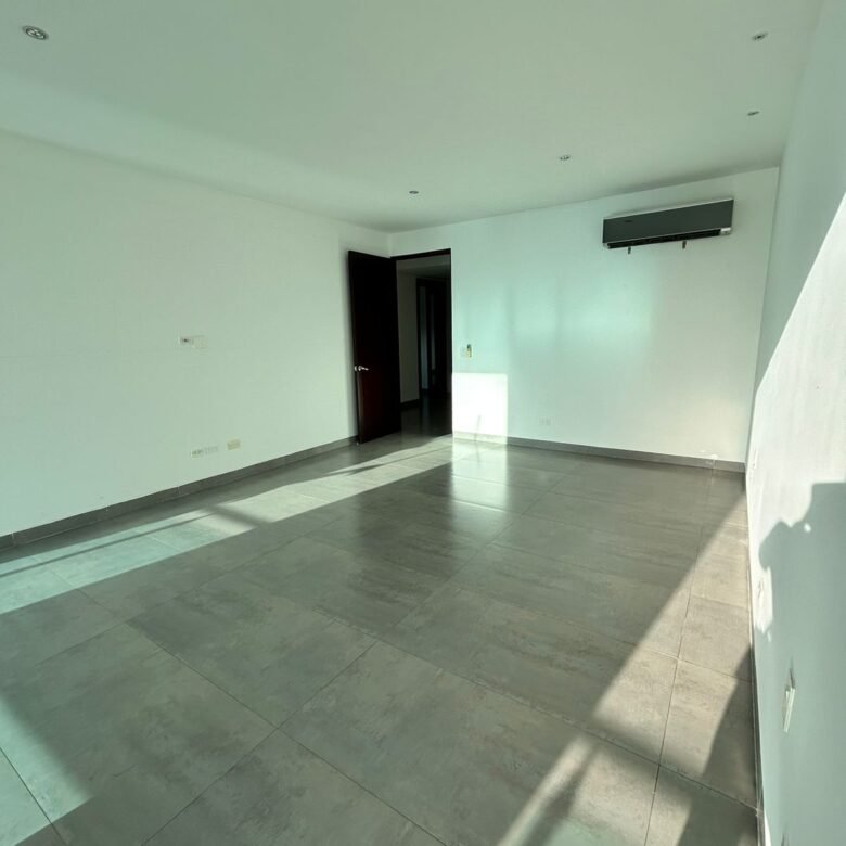 Aquamare, Punta Pacifica Frente Mar: Apartamento de 3 Habitaciones + Sala Familiar