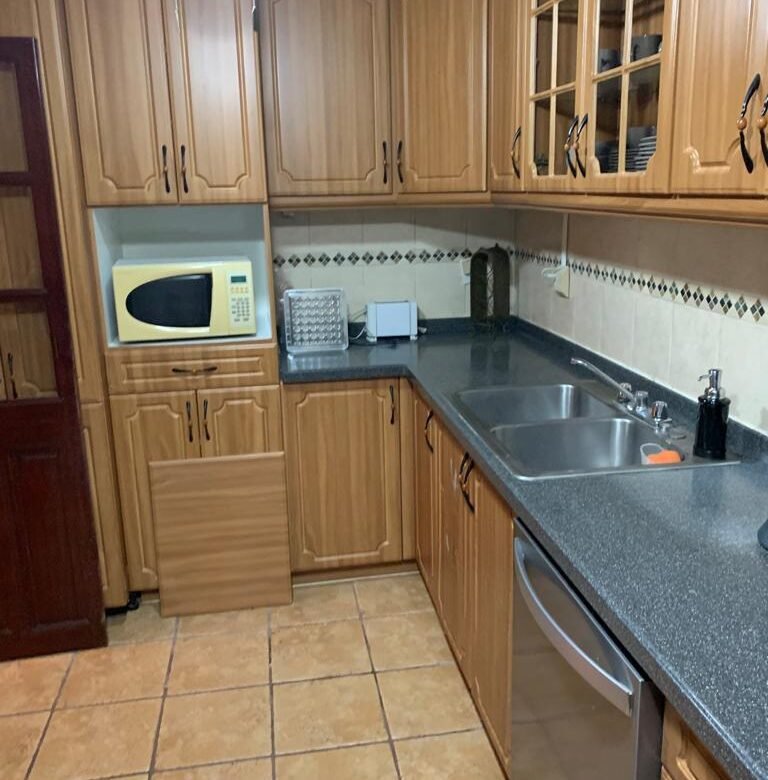 Clayton, Cerca Ciudad del Saber: Edificio – Casa Grande de 12 Habitaciones