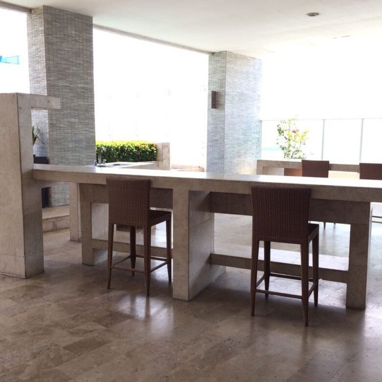 Avenida Balboa frente al mar, Duplex de 280 m², 3 Habitaciones, Aire Acondicionado Central