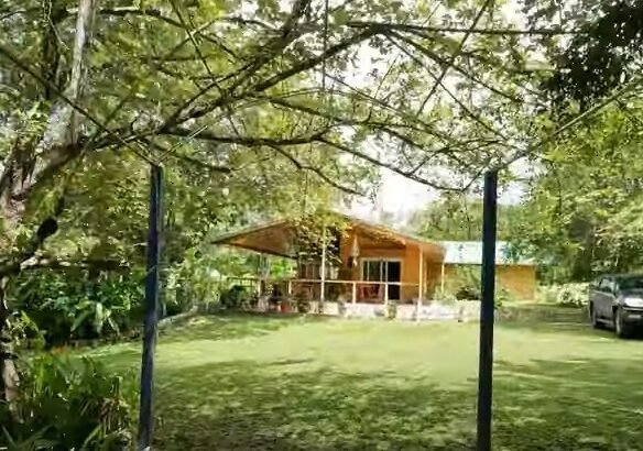 Casas de Campo en Playa San Carlos: Finca con 2 Casas, 4.3 Hectáreas de Terreno