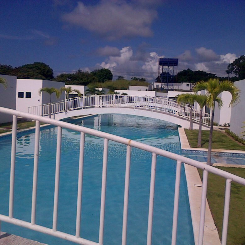 Villa de Playa en Bijao, Playa Santa Clara: Apartamento Pequeño o Villa Hotelera