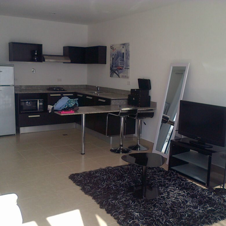 Villa de Playa en Bijao, Playa Santa Clara: Apartamento Pequeño o Villa Hotelera