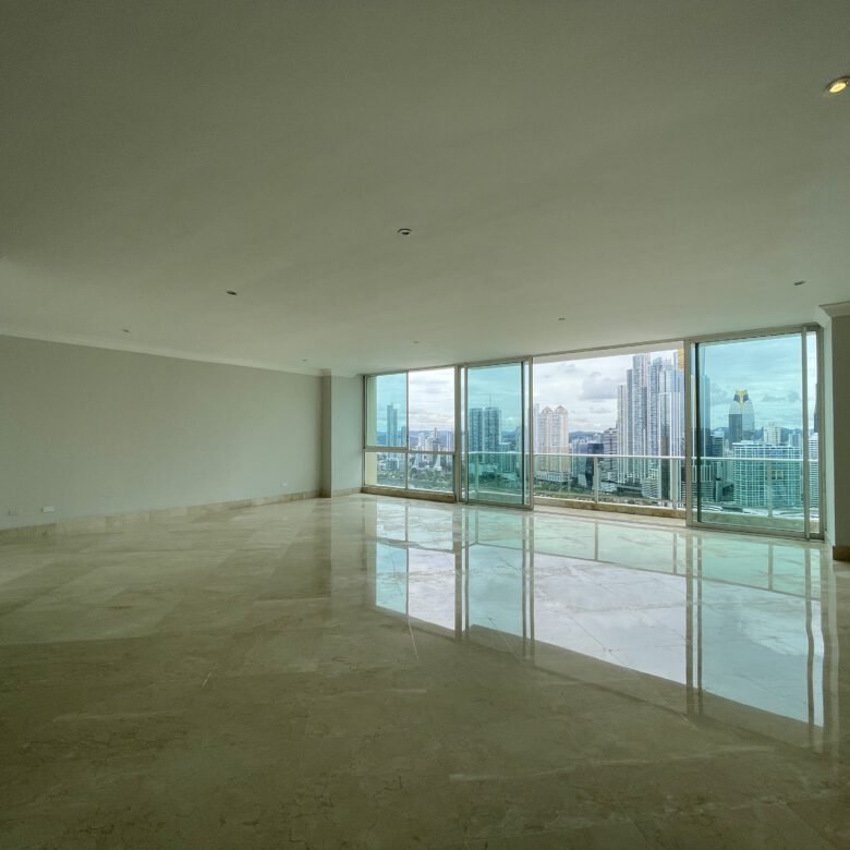 Paitilla, Peninsula – Vista Al Mar: Comunidad Hebrea/Judía, Espacioso de 350 m², 4 Habitaciones, Den