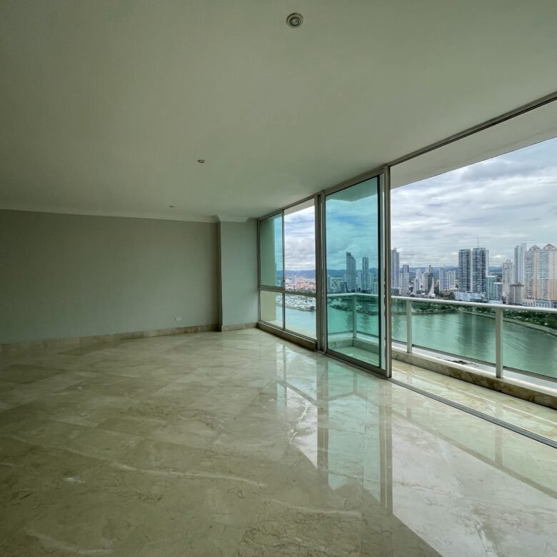 Paitilla, Peninsula – Vista Al Mar: Comunidad Hebrea/Judía, Espacioso de 350 m², 4 Habitaciones, Den