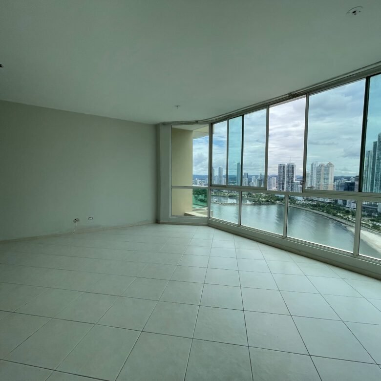 Paitilla, Peninsula – Vista Al Mar: Comunidad Hebrea/Judía, Espacioso de 350 m², 4 Habitaciones, Den