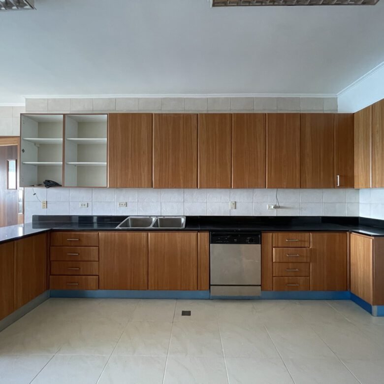 Paitilla, Peninsula – Vista Al Mar: Comunidad Hebrea/Judía, Espacioso de 350 m², 4 Habitaciones, Den