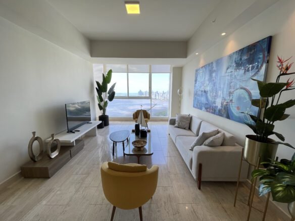 Costa del Este: Sector Alto Nivel, con Casa Club, Amoblado, de 105 m² con 2 Recámaras y 2 Baños