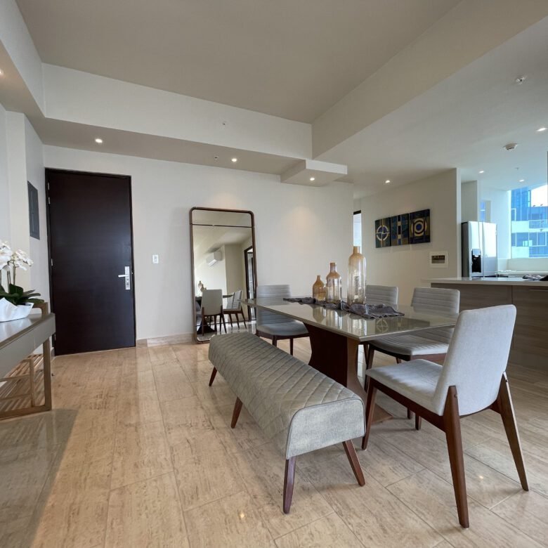 Costa del Este: Sector Alto Nivel, con Casa Club, Amoblado, de 95 m² con 2 Recámaras y 2 Baños