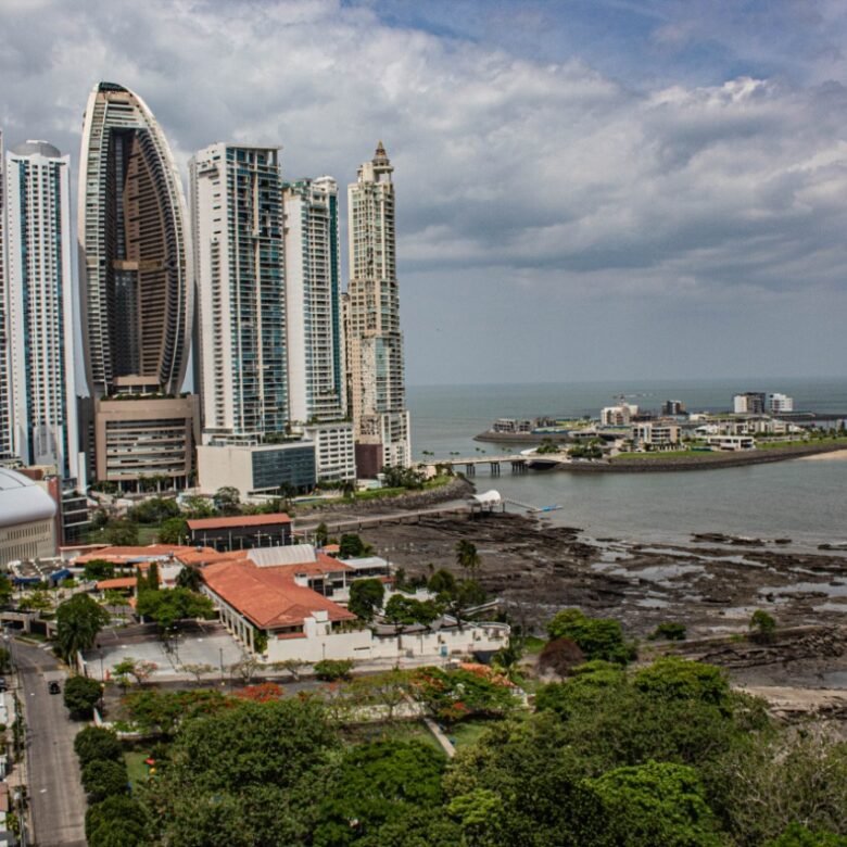 Paitilla – Comunidad Hebrea, Judía: Pent-house con Vista Al Mar, con Amplia Terraza