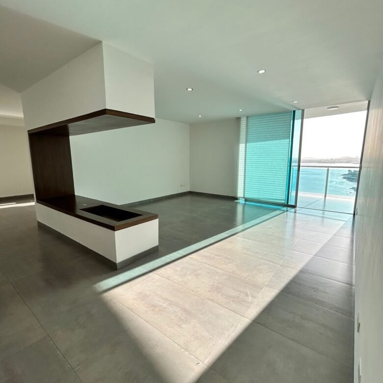 Aquamare, Punta Pacifica Frente Mar: Apartamento de 3 Habitaciones + Sala Familiar
