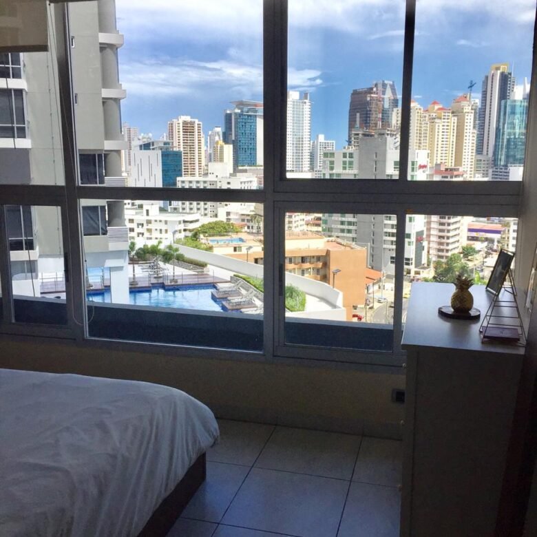 Luxor – El Cangrejo: Cómodo apartamento Amoblado de 3 Habitaciones