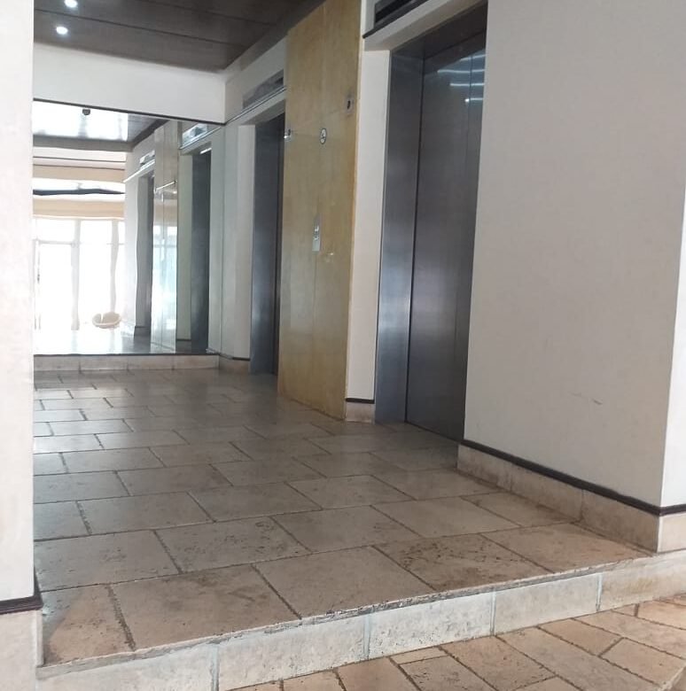Obarrio: Sunrise, Cerca del Santuario, 145 m², 3 Habitaciones + Cuarto y Baño de Servicio