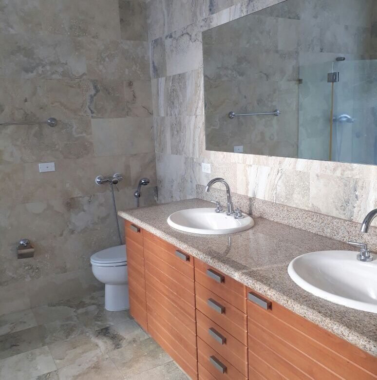 Aqualina, Vista al Mar, Punta Pacífica: Apartamento de 3 Habitaciones + Sala Familiar