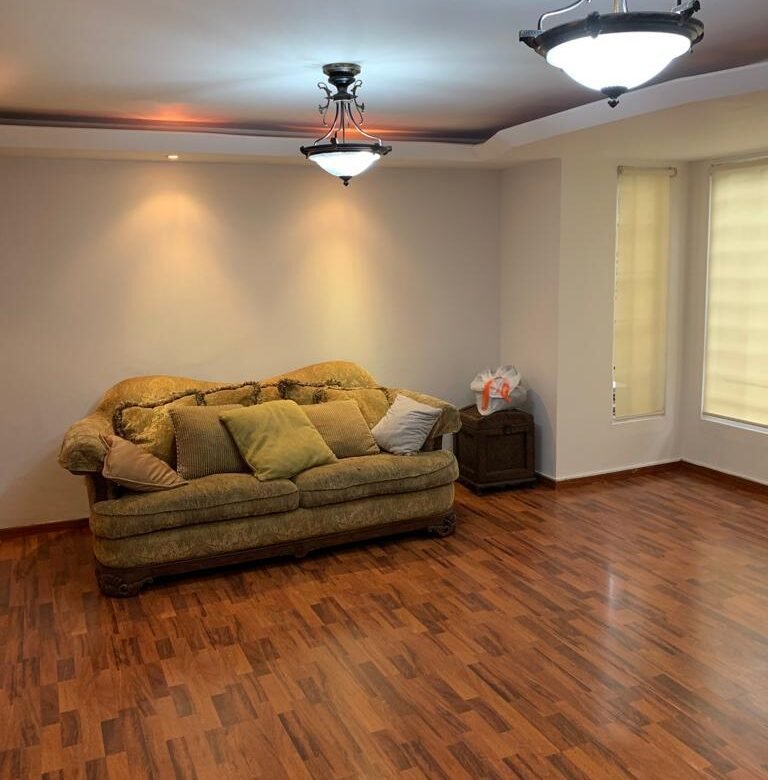 Clayton, Cerca Ciudad del Saber: Edificio – Casa Grande de 12 Habitaciones