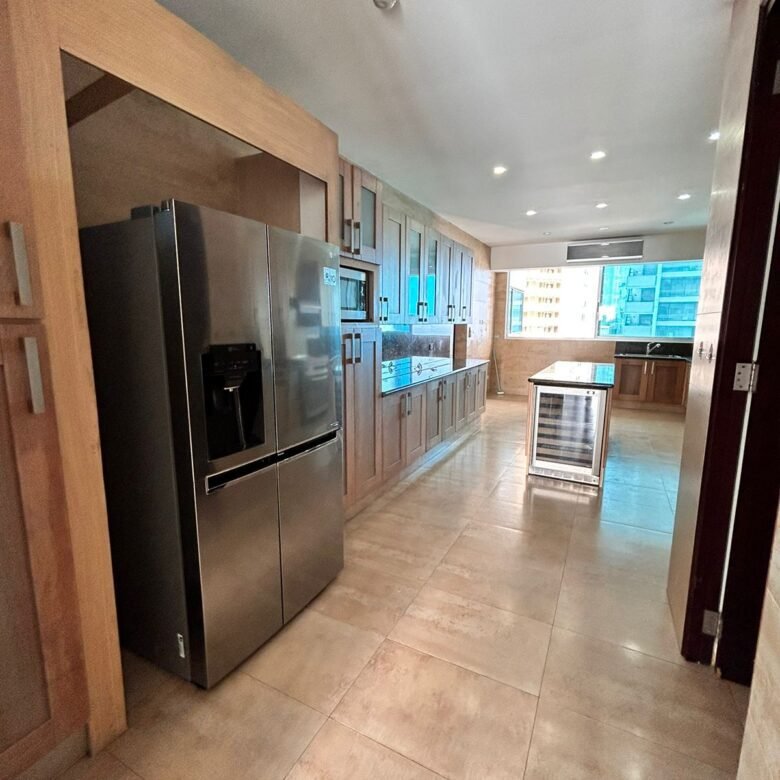 Aquamare, Punta Pacifica Frente Mar: Apartamento de 3 Habitaciones + Sala Familiar