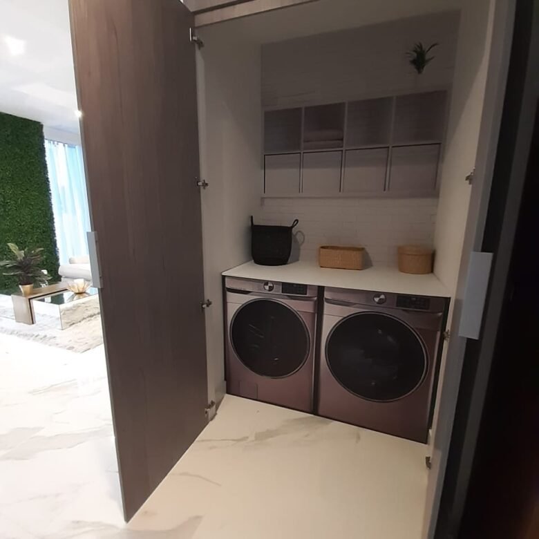 Obarrio, Area Bancaria: Apartamento con Co – Working, Cerca Estación del Metro