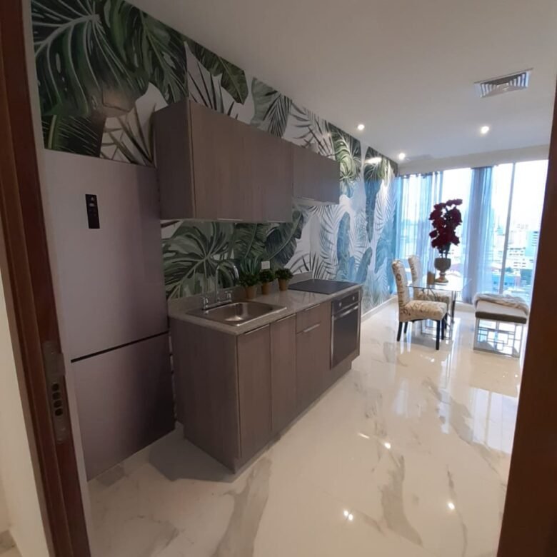 Obarrio, Area Bancaria: Apartamento con Co – Working, Cerca Estación del Metro