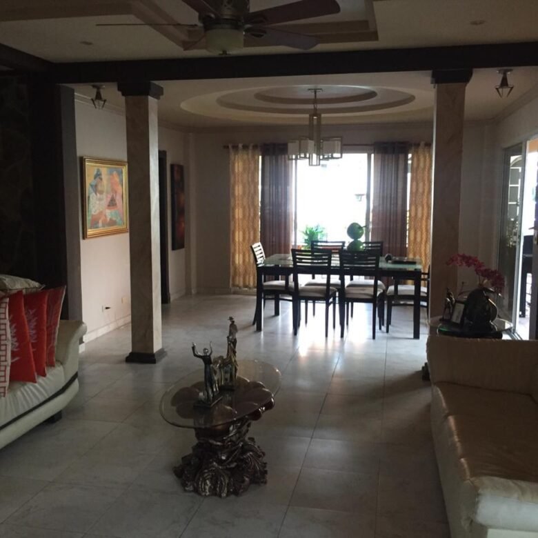 Albrook: Cómoda Residencia de 473 m², 3 Habitaciones, Amplia Terraza, Cbe