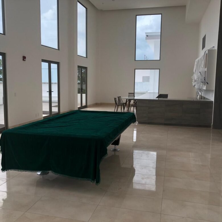 Santa Maria – Comunidad de Golf en Ciudad: Torre Greenview, 215 m², 3 Recámaras, Seguro y Pacífico