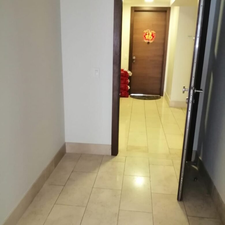Santa Maria – Comunidad de Golf en Ciudad: Torre Greenview, 215 m², 3 Recámaras, Seguro y Pacífico